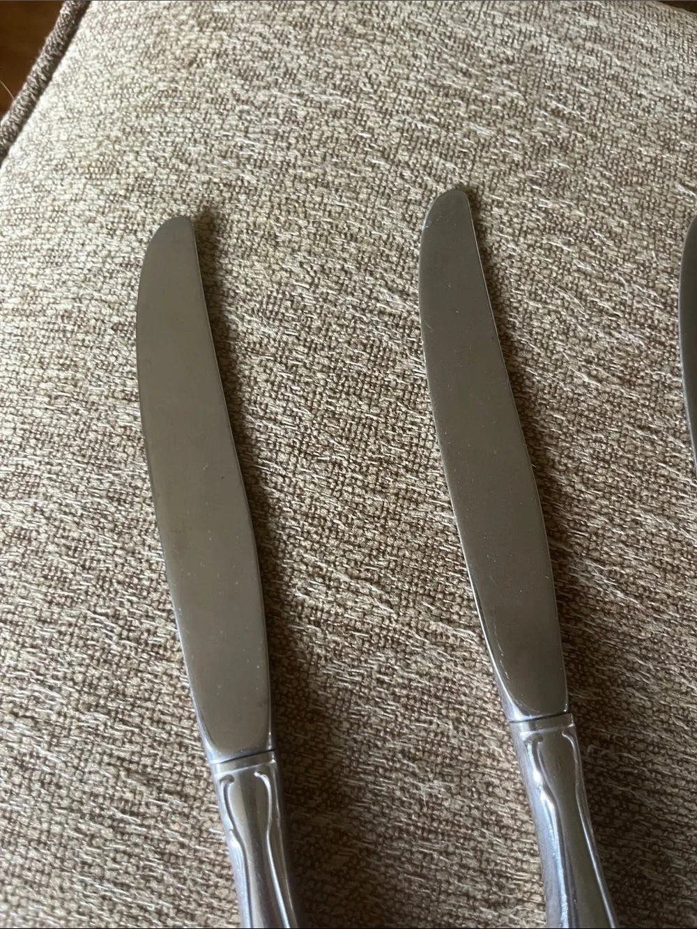 Oneida Cantata Stainless Flatware Dinner Forks & Knives
